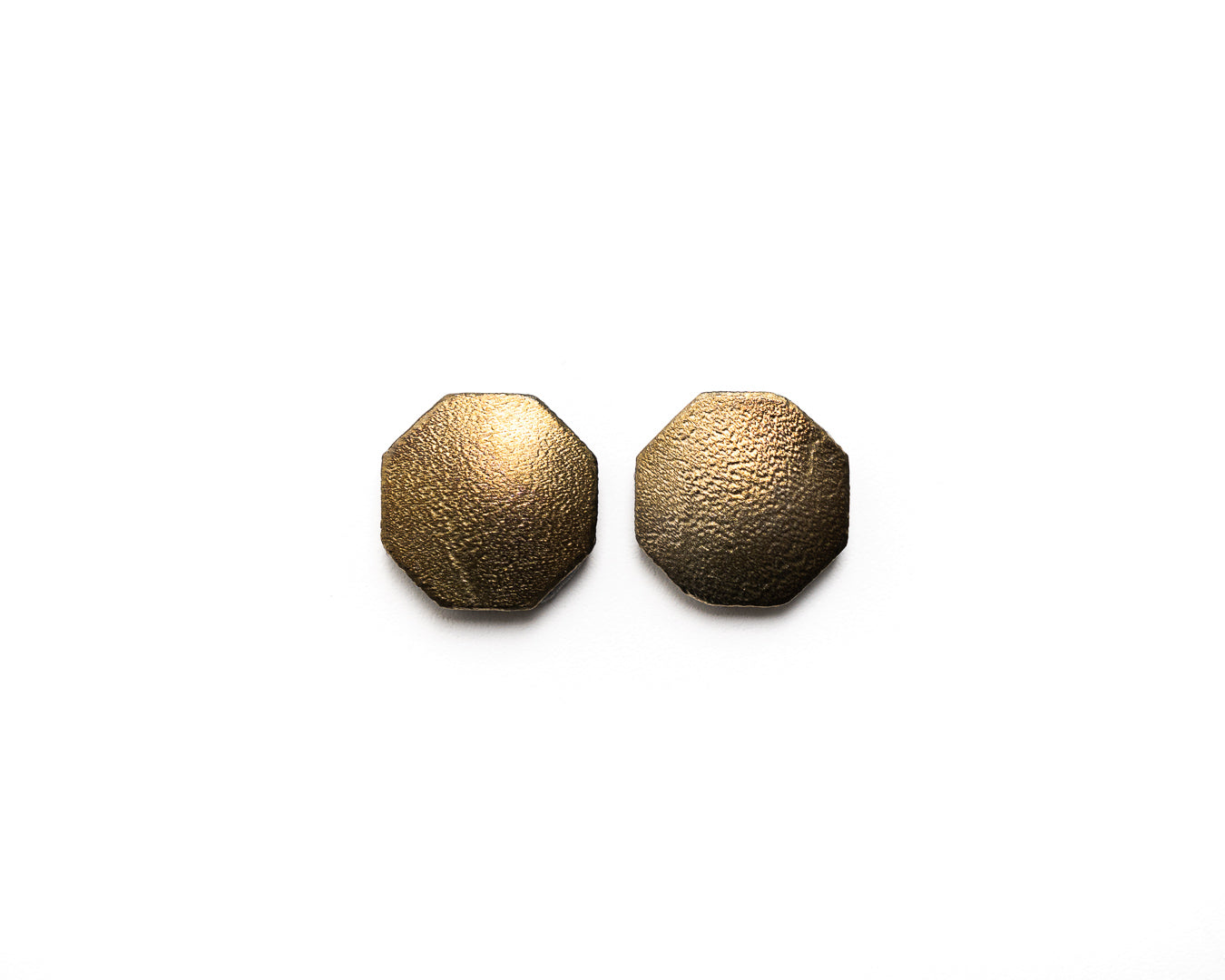 Scalar Energy Phone Tag for Reducing Electro-Sensitivity and Bio-Energy Effects