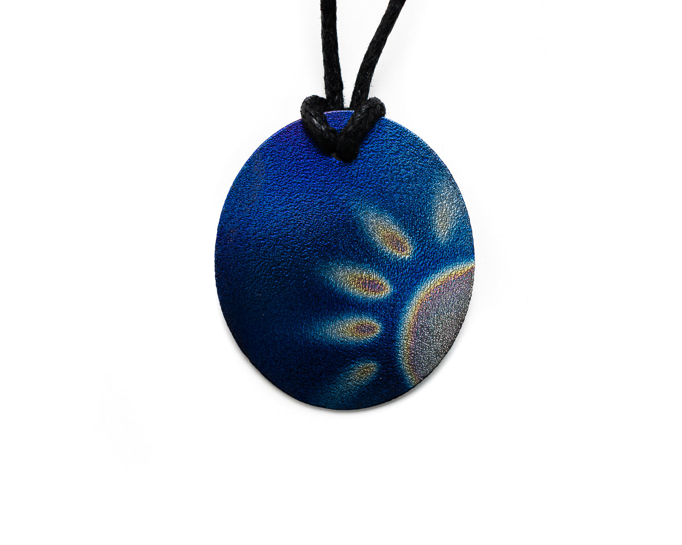 Photon Transceiver Pendant Designed for Enhancing Bio-Energy and Well-being